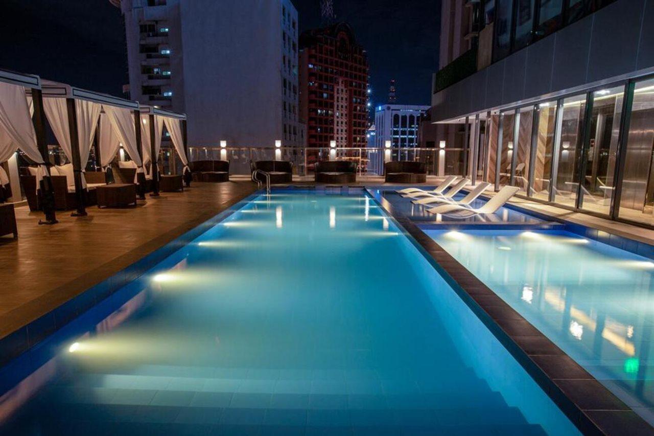 Coro Hotel Makati City Exterior foto