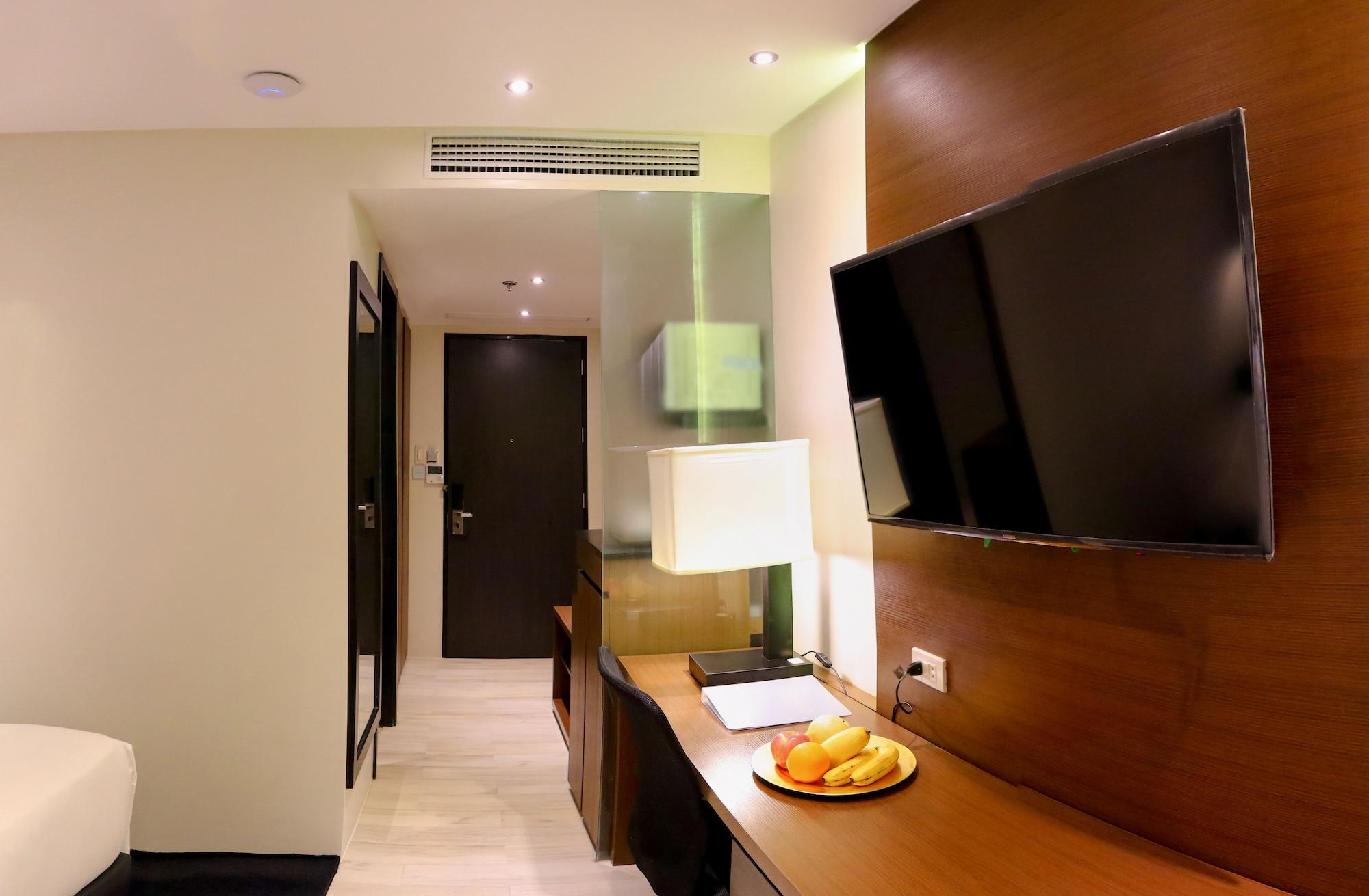 Coro Hotel Makati City Exterior foto
